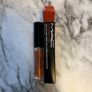MAC Cosmetics Studio Fix Liquid Concealer - Vibrant Orange COLOR CORRECTOR